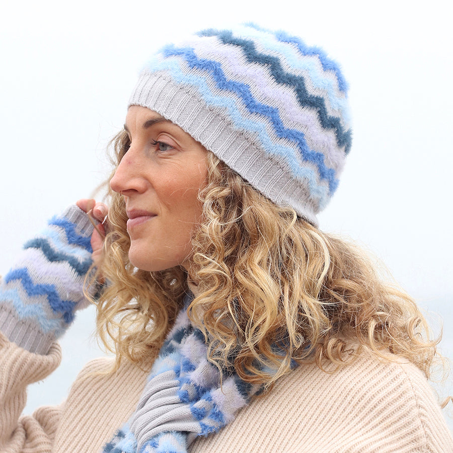 POM Super soft blue mix chevron beanie hat 40713