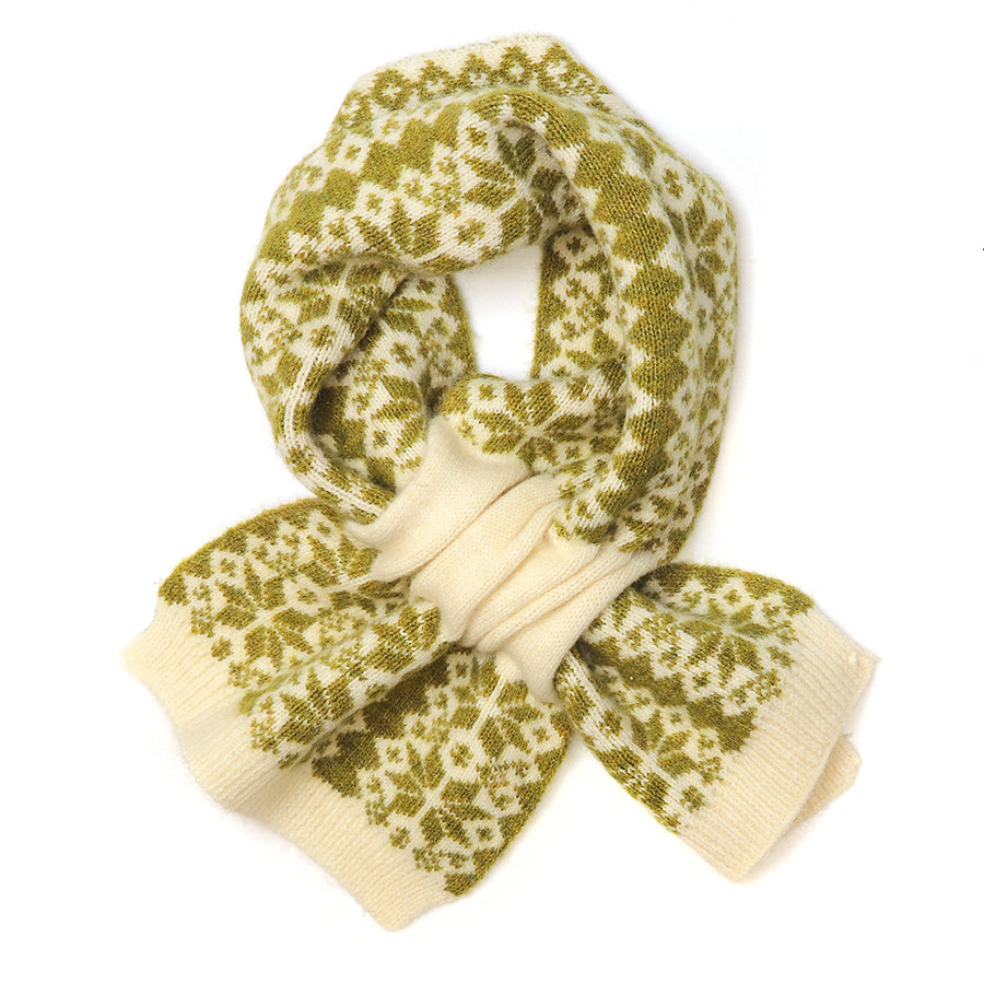 POM Olive and cream scandi starflower pull through scarf 53073