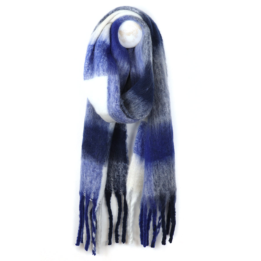 POM Royal blue mix fluffy check scarf 53081