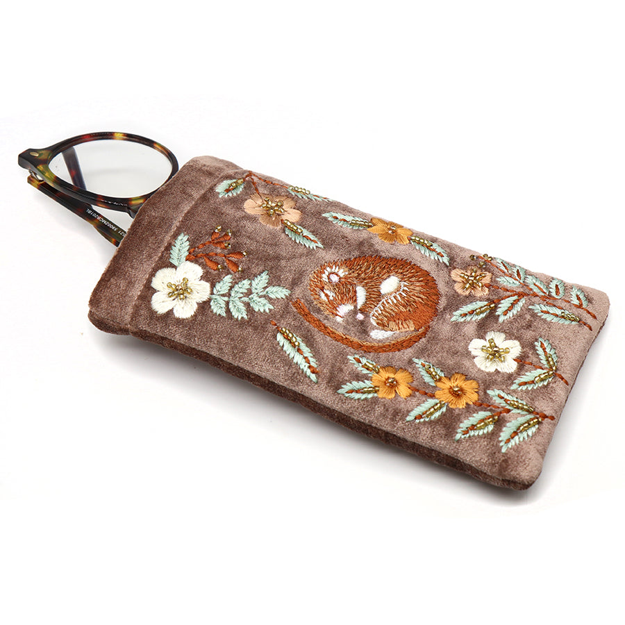 POM Velvet Embroidered Glasses case Sleeping Dormouse 81714