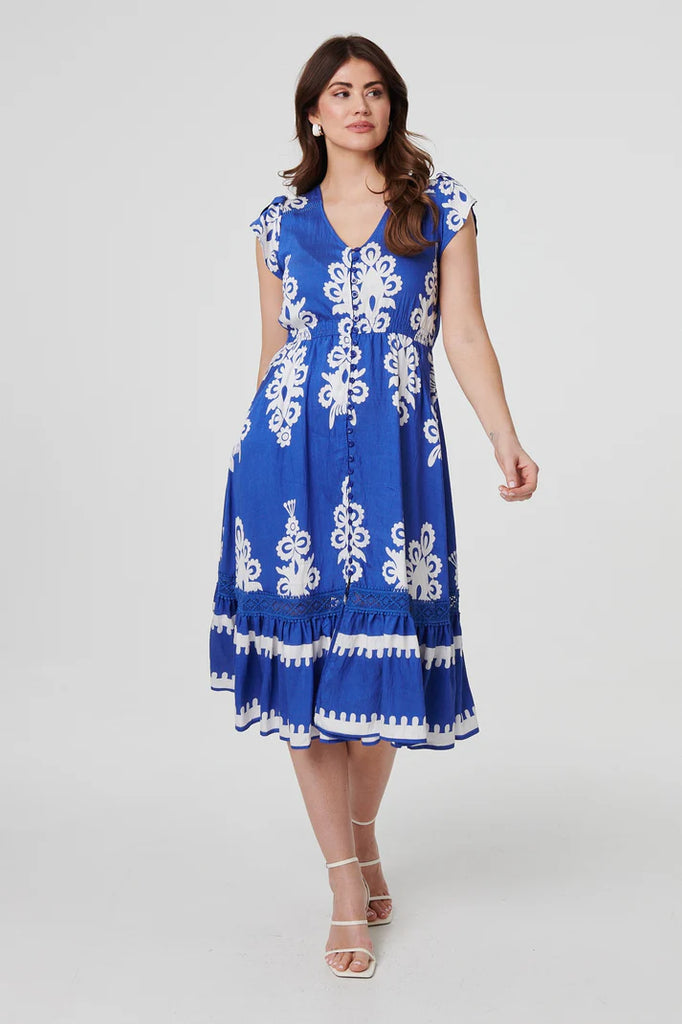 Stella Morgan Ikat Print Cap Sleeve Midi Dress in BLUE