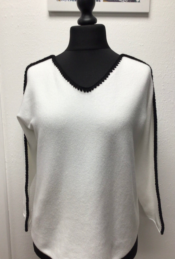 Contrast Stitch Knitted V Neck Top One Size 8-16