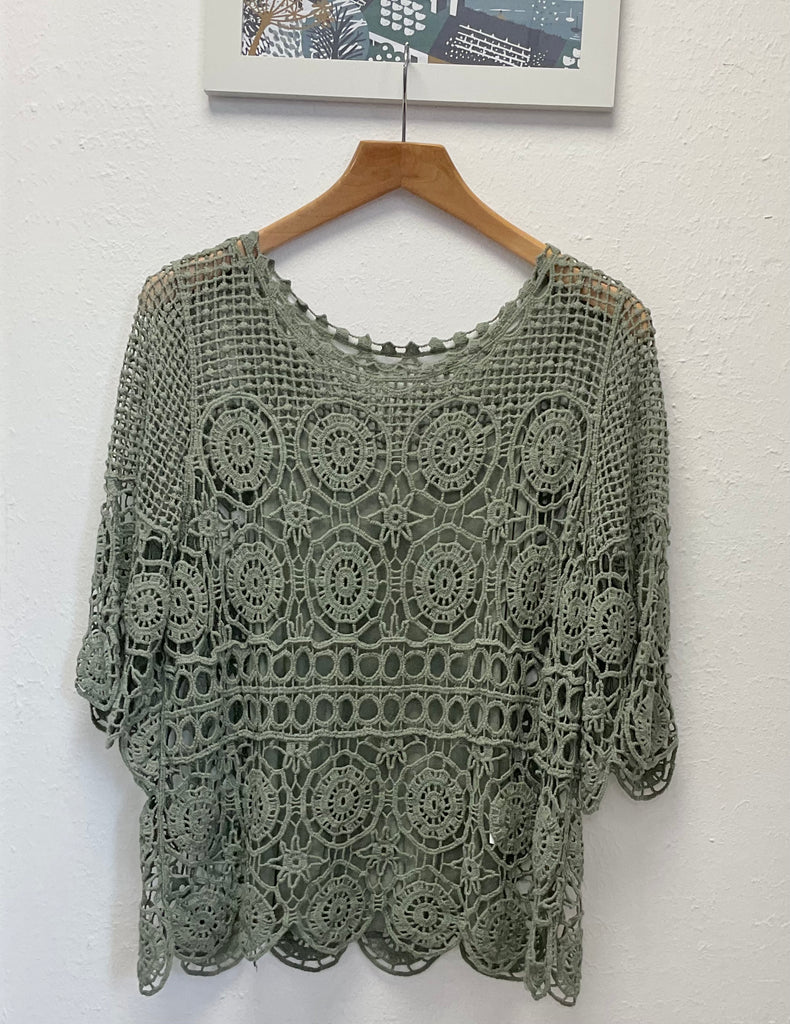 Crochet Top Layered 2 Piece Set With Vest And Circle Design One Size