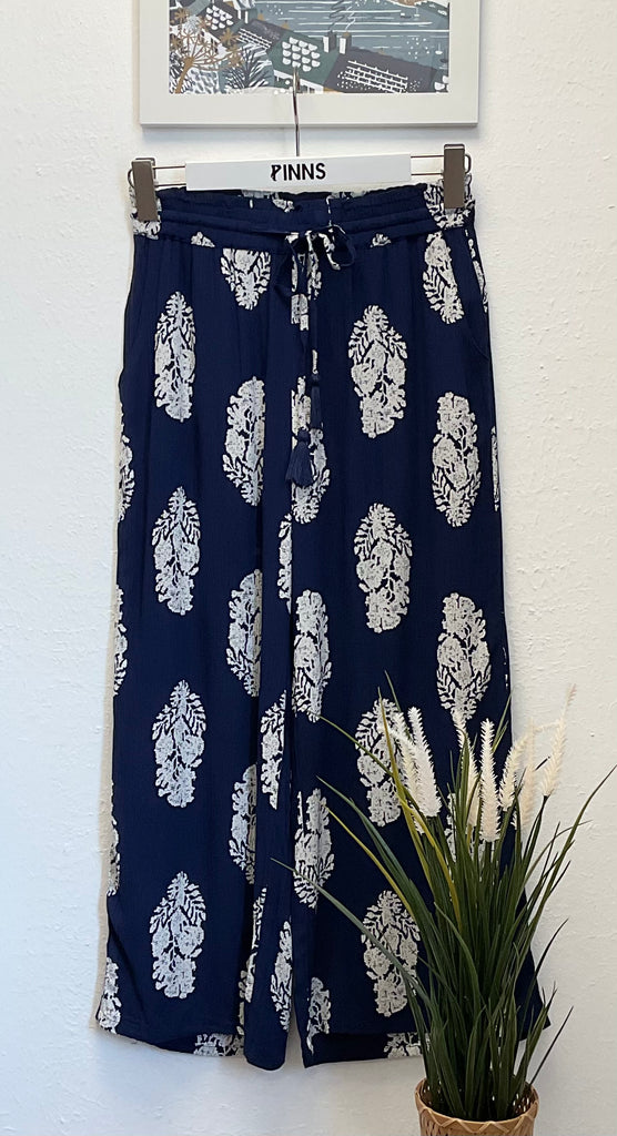 Pinns 619C Navy Leaf Print Culottes