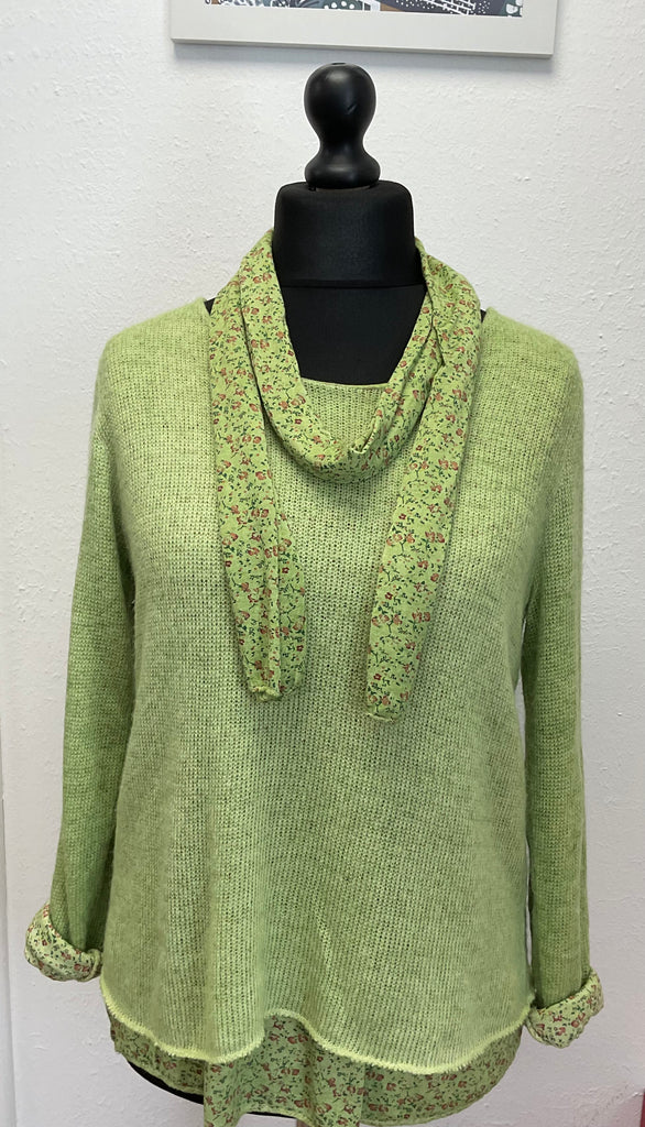 Made In Italy Floral 2 Piece Top with Scarf One Size 8 - 16