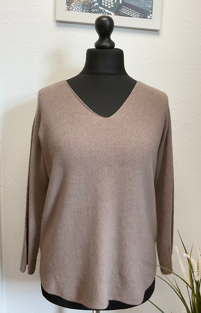 Sugar Babe Soft Knit V Neck Seam Sleeve Jumper One size 8-16