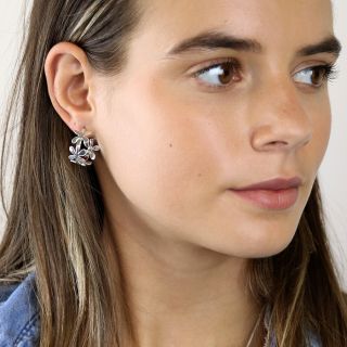 POM Silver plated simple daisy chain hoop earrings 04037