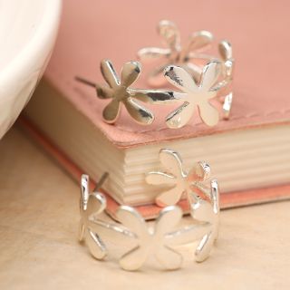 POM Silver plated simple daisy chain hoop earrings 04037